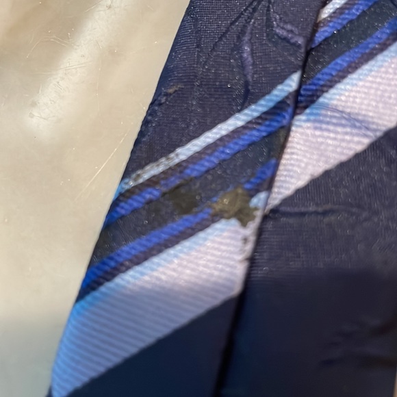 🔥5 for $15🔥 - Two Men’s neckties - Picture 4 of 16